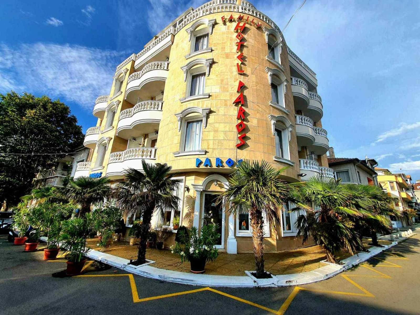 Family Hotel Paros Pomorie Ngoại thất bức ảnh