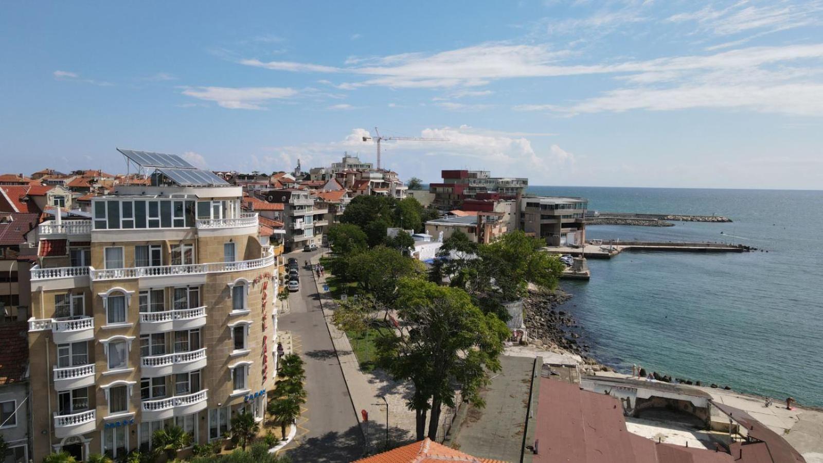 Family Hotel Paros Pomorie Ngoại thất bức ảnh